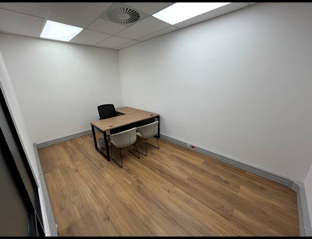 197M² OFFICE TO LET IN FORESHORE